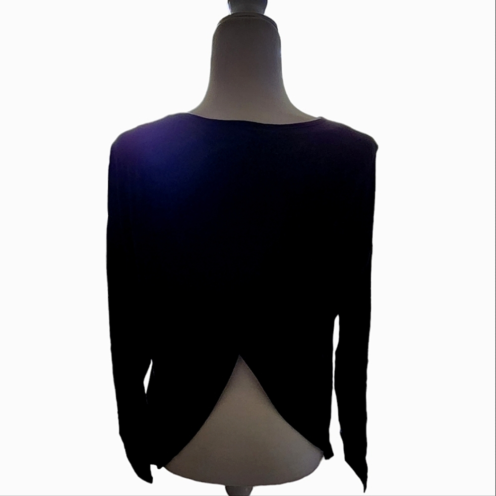 💖Women's Top (Various Sizes) - Picture 2 of 2
